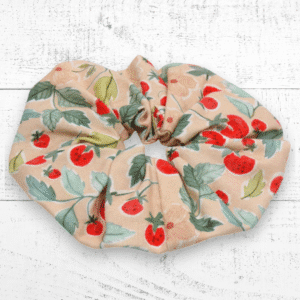 Chouchou cheveux coton artisanal bio certifié GOTS, doux et résistant. Douceur, confort et style réunis dans un accessoire écoresponsable.