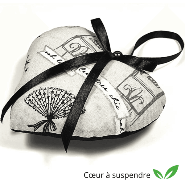 Coussin Cœur décoratif à suspendre « Oooh la la. C’est très chic »