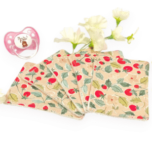Lingettes réutilisables bébé en coton bio GOTS, ultra douces et écologiques. Pack 5 pièces prêt à chouchouter la peau fragile.
