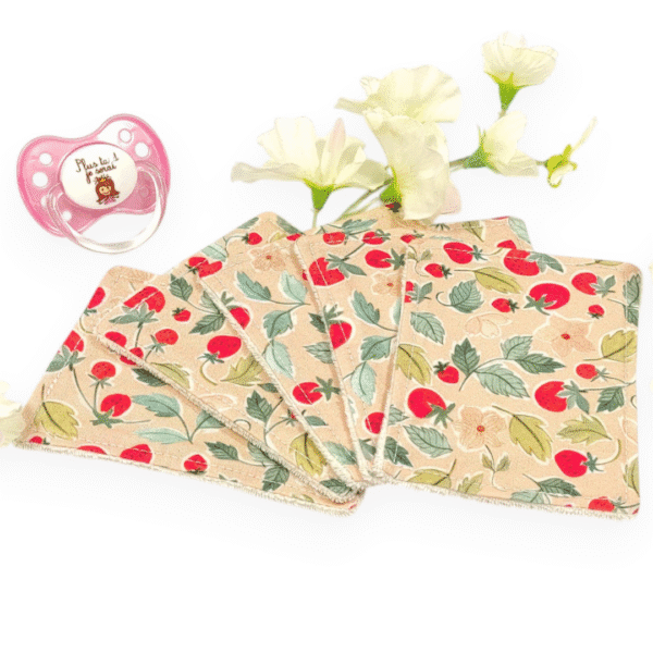 Lingettes réutilisables bébé en coton bio GOTS, ultra douces et écologiques. Pack 5 pièces prêt à chouchouter la peau fragile.