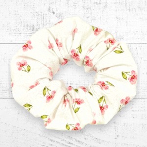 Accessoire éco-responsable : chouchou en popeline de coton biologique GOTS, lavable à 30°, doux et durable. Parfait pour cheveux sensibles.