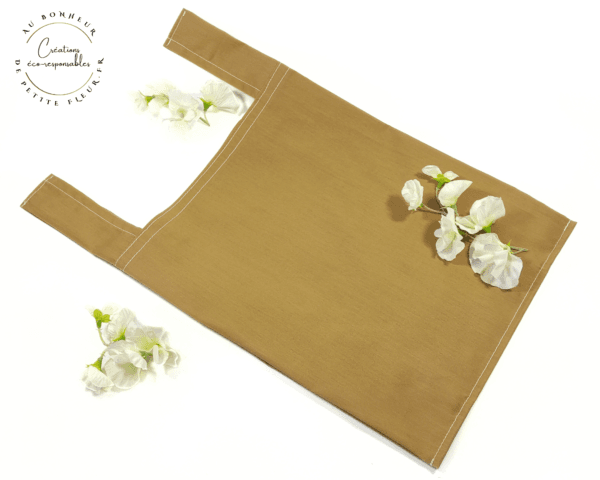 Ces sacs à vrac sont légers et solides. Ils seront idéaux pour : Vos céréales, biscuits, pâtes, riz, lentilles, fruits secs etc…, Mais également pour les fruits et légumes du marché, Ou pour remplacer le Papier Cadeau traditionnel…