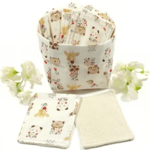 Ce Coffret cadeau pour bébé avec ses 10 Lingettes et sa panière lavables et réutilisables en tissu de coton bio est un joli cadeau de naissance à offrir.