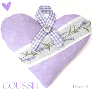 Coussin cœur en tissu à suspendre / coussin violet, vert et blanc / Déco lavande / Coussin à poser / Décoration maison / Idée cadeau